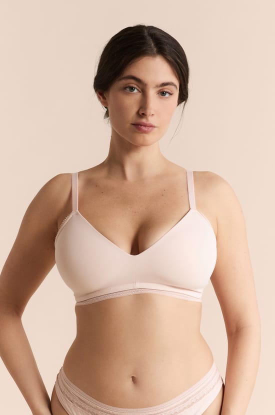 Triangle Wireless Bra;${refinementColor}