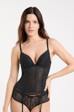 Lace Corset;${refinementColor}