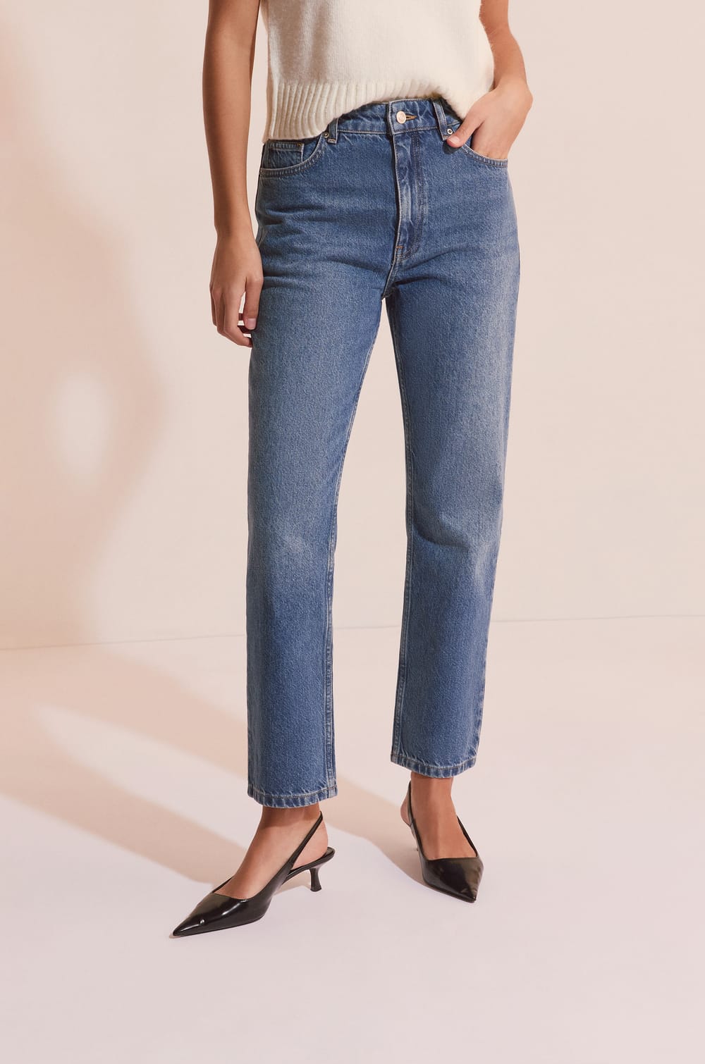 Jean coupe droite;${refinementColor}