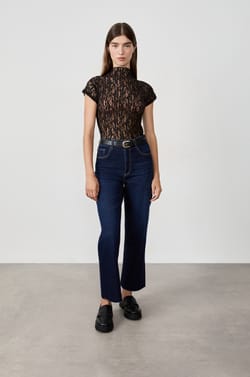 T-shirt en dentelle transparent;${refinementColor}
