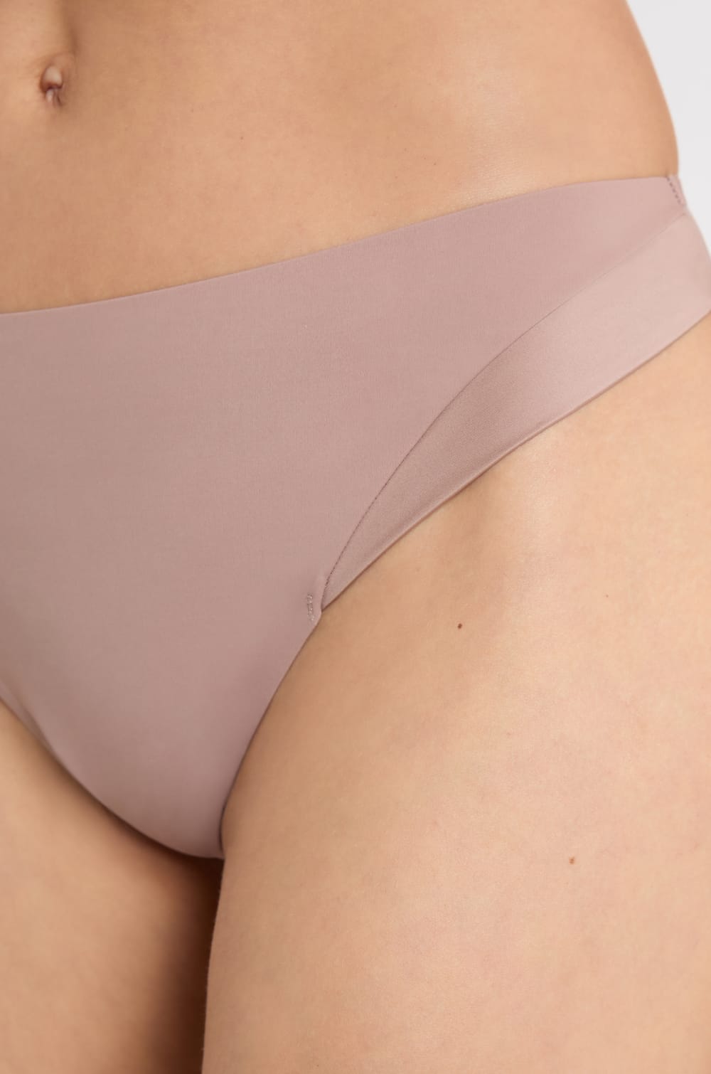 Satin microfibre tanga;${refinementColor}