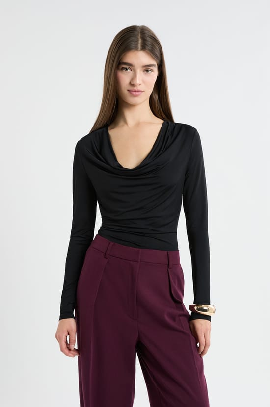 Long-sleeved T-shirt;${refinementColor}