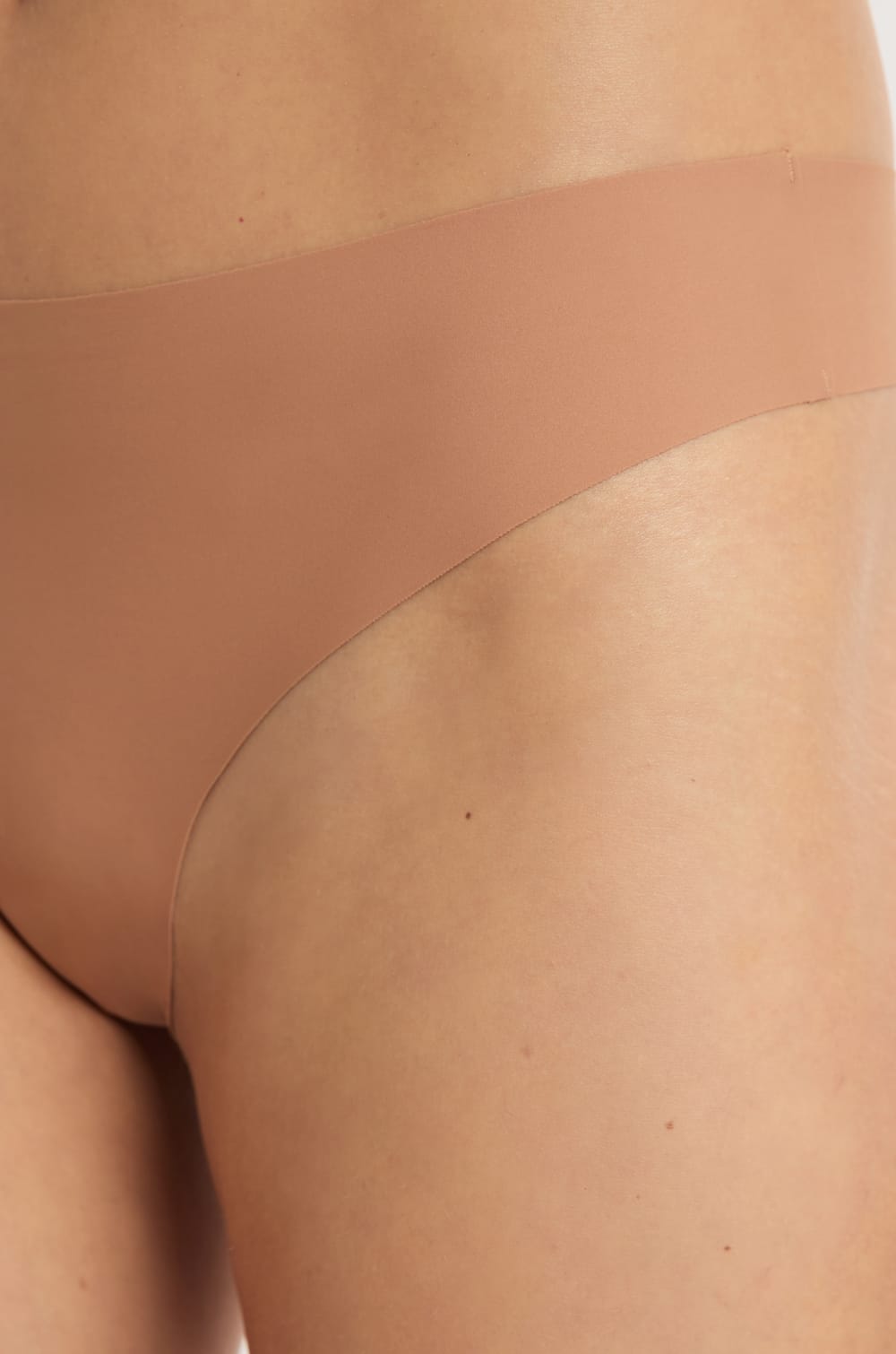 Microfibre Thong;${refinementColor}