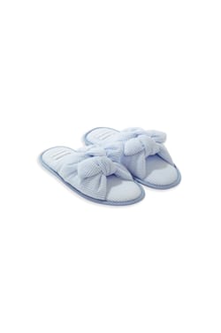 Chaussons tongs;${refinementColor}