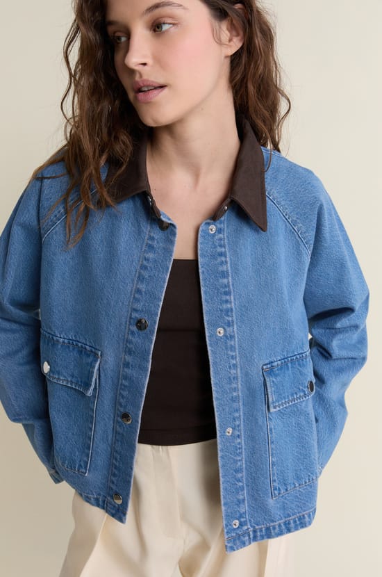 Denim jacket with contrasting collar;${refinementColor}
