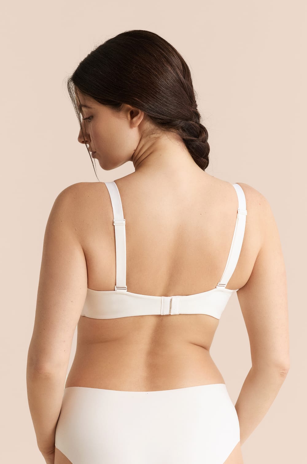 Wireless lightly lined microfibre bra;${refinementColor}
