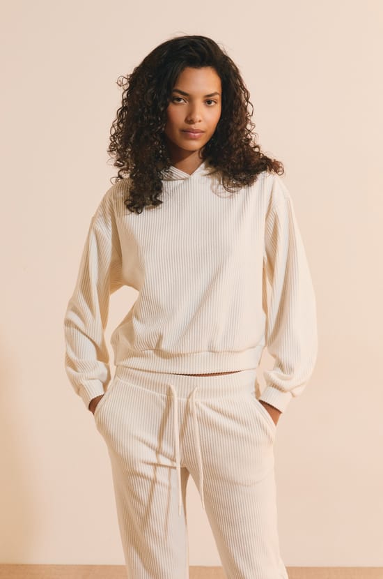 Sweatshirt de pyjama en velours c&ocirc;tel&eacute;;${refinementColor}