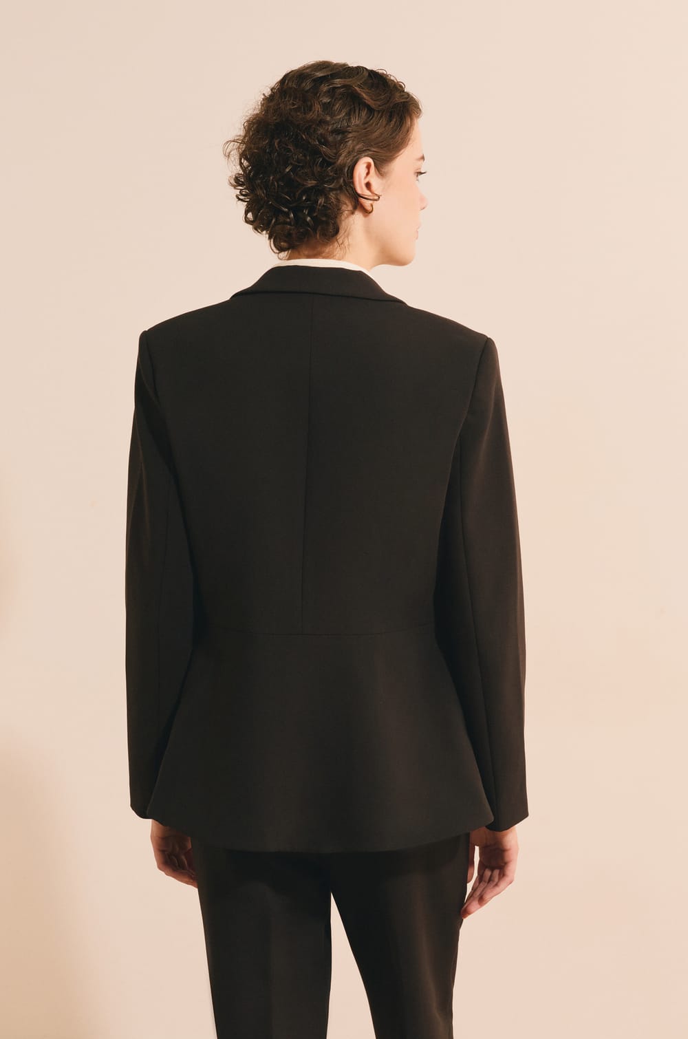 Blazer droit &agrave; col tailleur;${refinementColor}