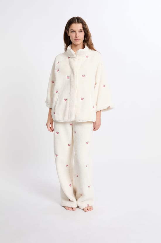 Veste à motifs coeurs effet polaire;${refinementColor}