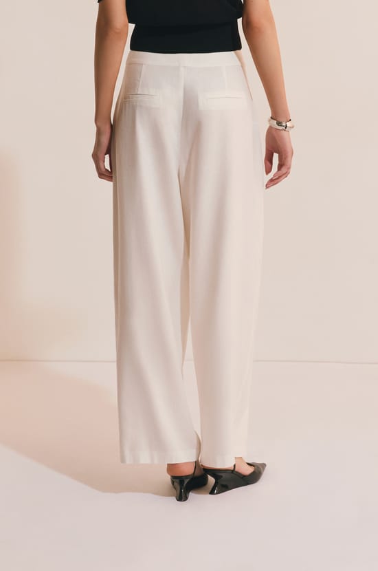 Pantalon avec lin;${refinementColor}