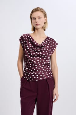 Polka Dot Top;${refinementColor}
