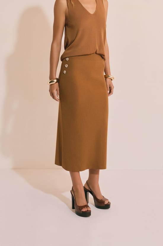 Jupe longue avec d&eacute;tails boutons;${refinementColor}