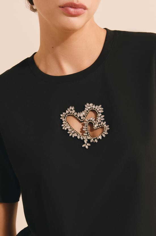 T-shirt manches courtes avec strass en forme de c&oelig;ur en coton;${refinementColor}