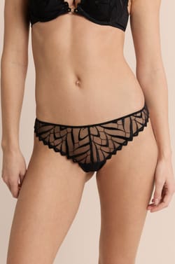 Embroidered Tanga;${refinementColor}