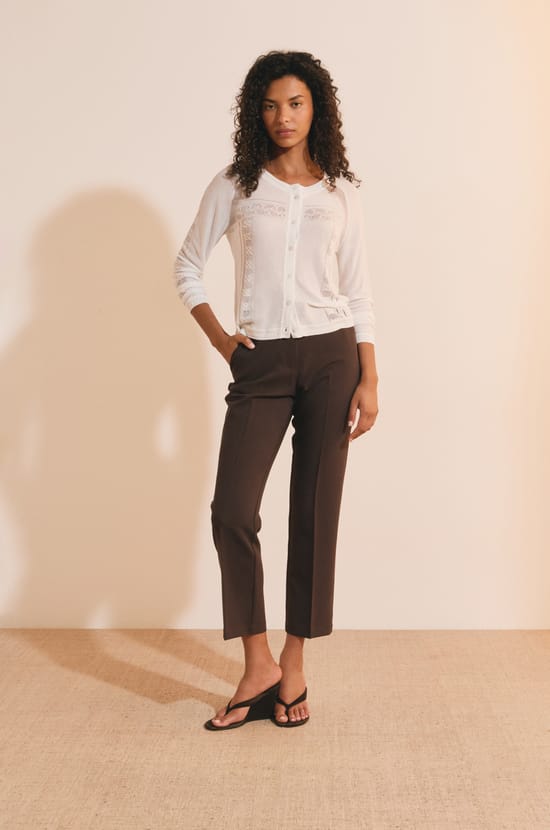 Cardigan avec boutons et d&eacute;tails dentelle;${refinementColor}