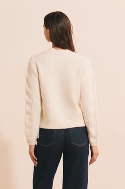 Pull manches longues avec laine;${refinementColor}
