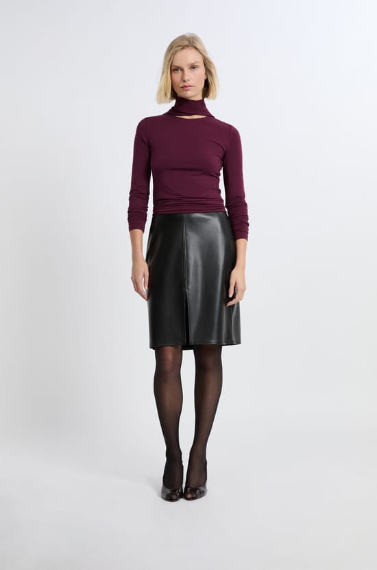 Mid-length faux leather skirt;${refinementColor}