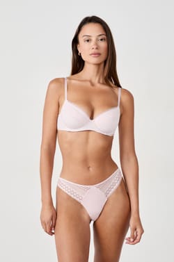 Sujetador N.4 - Copas finas;${refinementColor}