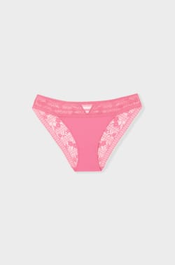 Culotte en dentelle;${refinementColor}