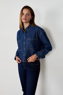 Chemise jean en coton;${refinementColor}