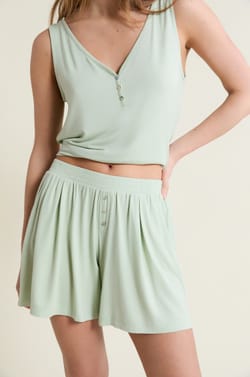 Pantal&oacute;n corto de pijama liso de modal;${refinementColor}