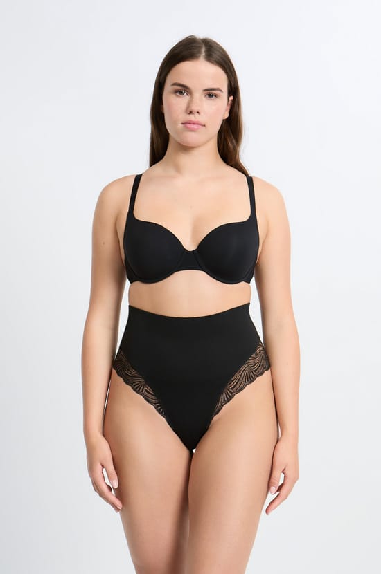 Tanga de talle alto moldeador con detalles de encaje - Sujeción media;${refinementColor}