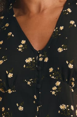 Chemise col V manches 3/4 &agrave; motifs;${refinementColor}