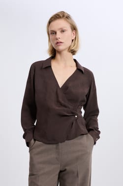 Chemise cache-c&oelig;ur;${refinementColor}