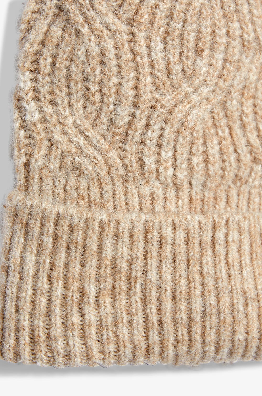 Bonnet;${refinementColor}