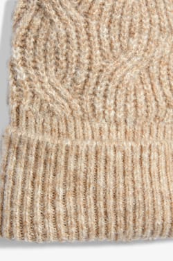 Bonnet;${refinementColor}