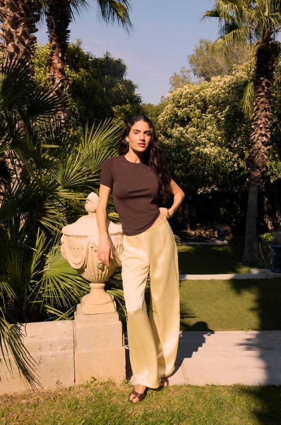 Camiseta de manga corta con algod&oacute;n modal;${refinementColor}