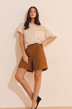Bermuda met linnen;${refinementColor}