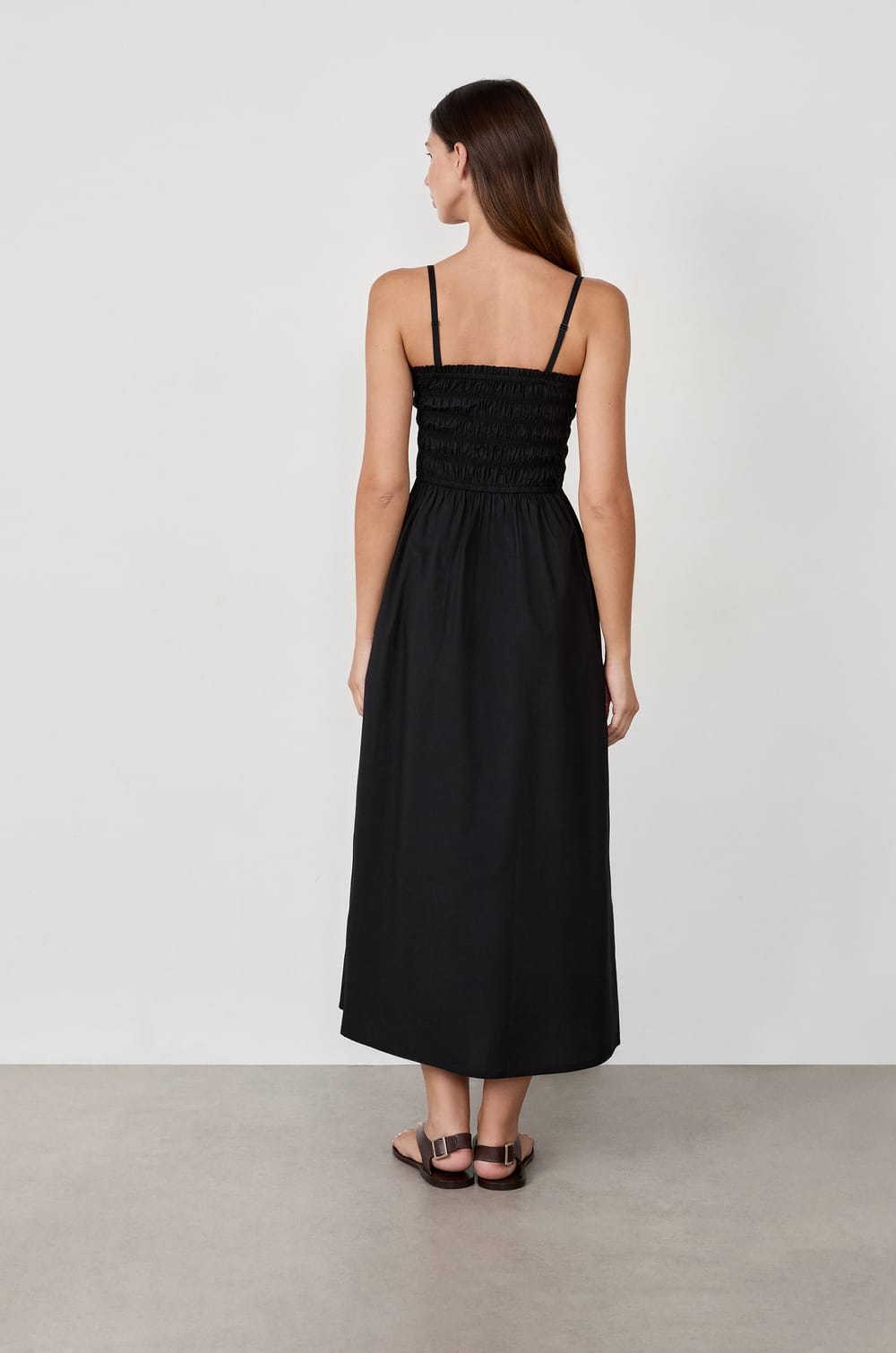Robe longue manches courtes;${refinementColor}