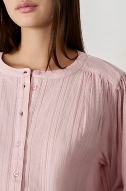Chemise manches longues avec des broderies;${refinementColor}
