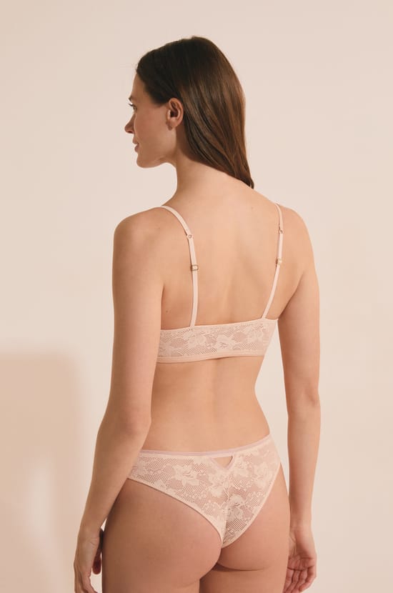 Bralette in Lace;${refinementColor}