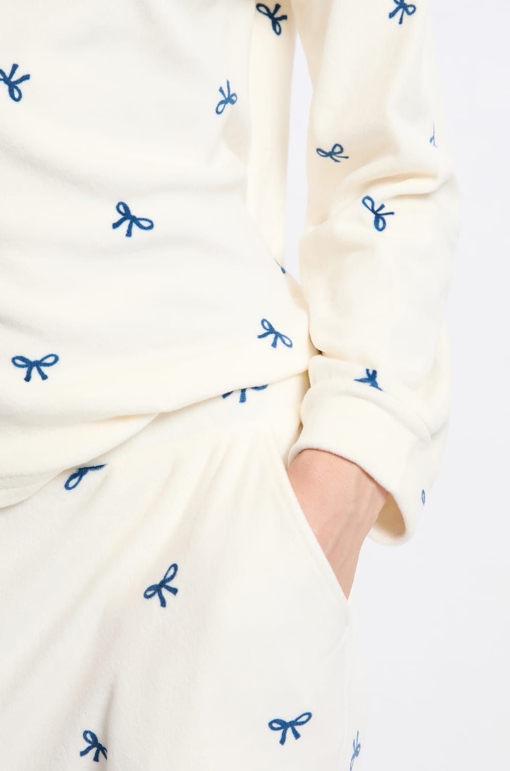 2-Piece Pajama Set With Heart Motifs Velvet Effect;${refinementColor}