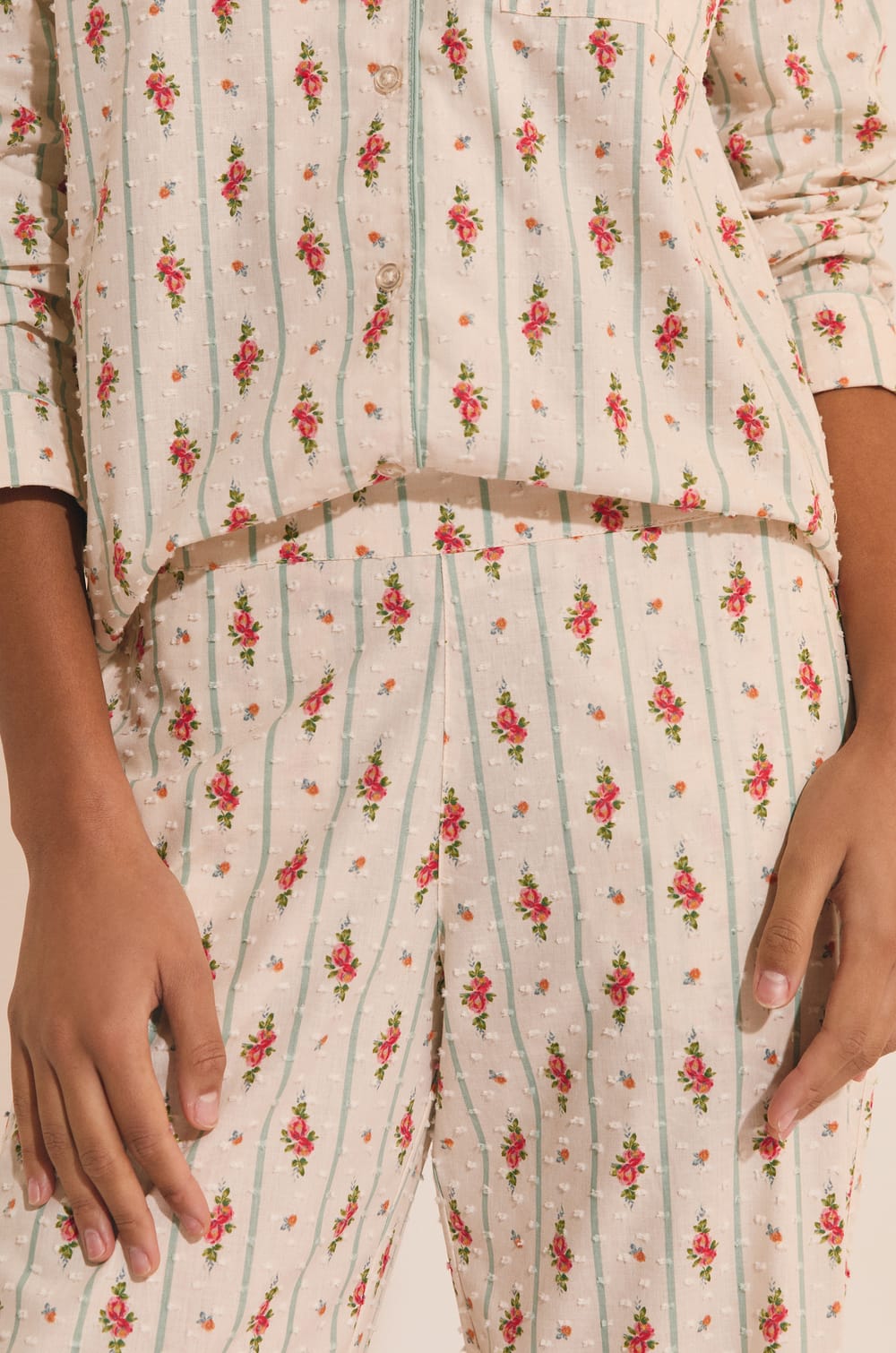 Pantalon de pyjama &agrave; motifs fleuris en coton;${refinementColor}