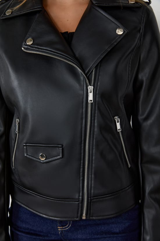 Chaqueta efecto cuero;${refinementColor}