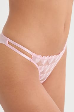 Culotte en dentelle &agrave; motifs c&oelig;urs;${refinementColor}