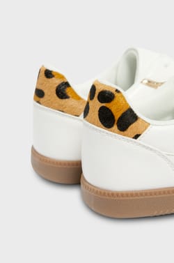 Leopard print sneakers;${refinementColor}