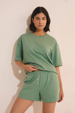 Pantal&oacute;n corto de pijama boyfriend de algod&oacute;n ;${refinementColor}