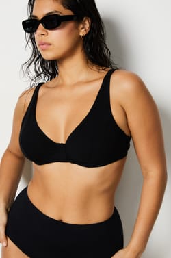 Underwired Triangle Bikini Top;${refinementColor}
