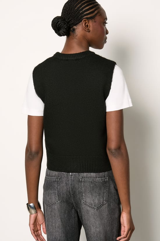 Sleeveless Sweater;${refinementColor}
