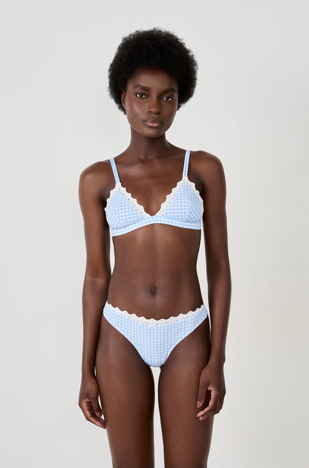 Wireless Triangle Bra with Embroidery;${refinementColor}