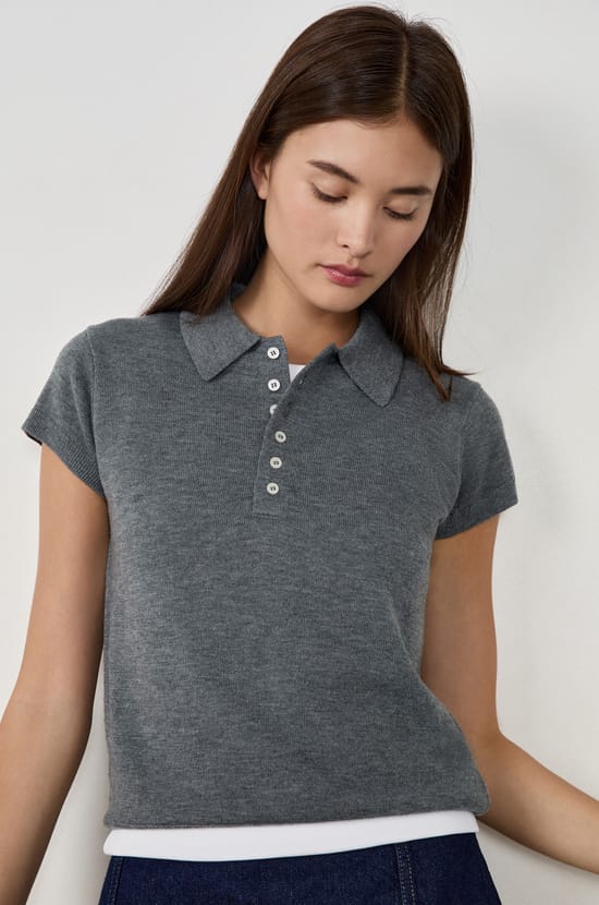 Short-sleeved polo shirt with buttons;${refinementColor}