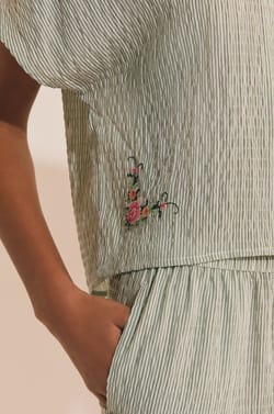 Chemise de pyjama &agrave; rayures;${refinementColor}