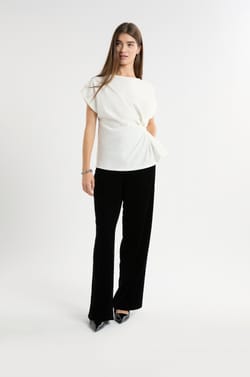 Short-sleeved knotted T-shirt;${refinementColor}