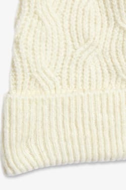 Gorro hilo trenzado;${refinementColor}
