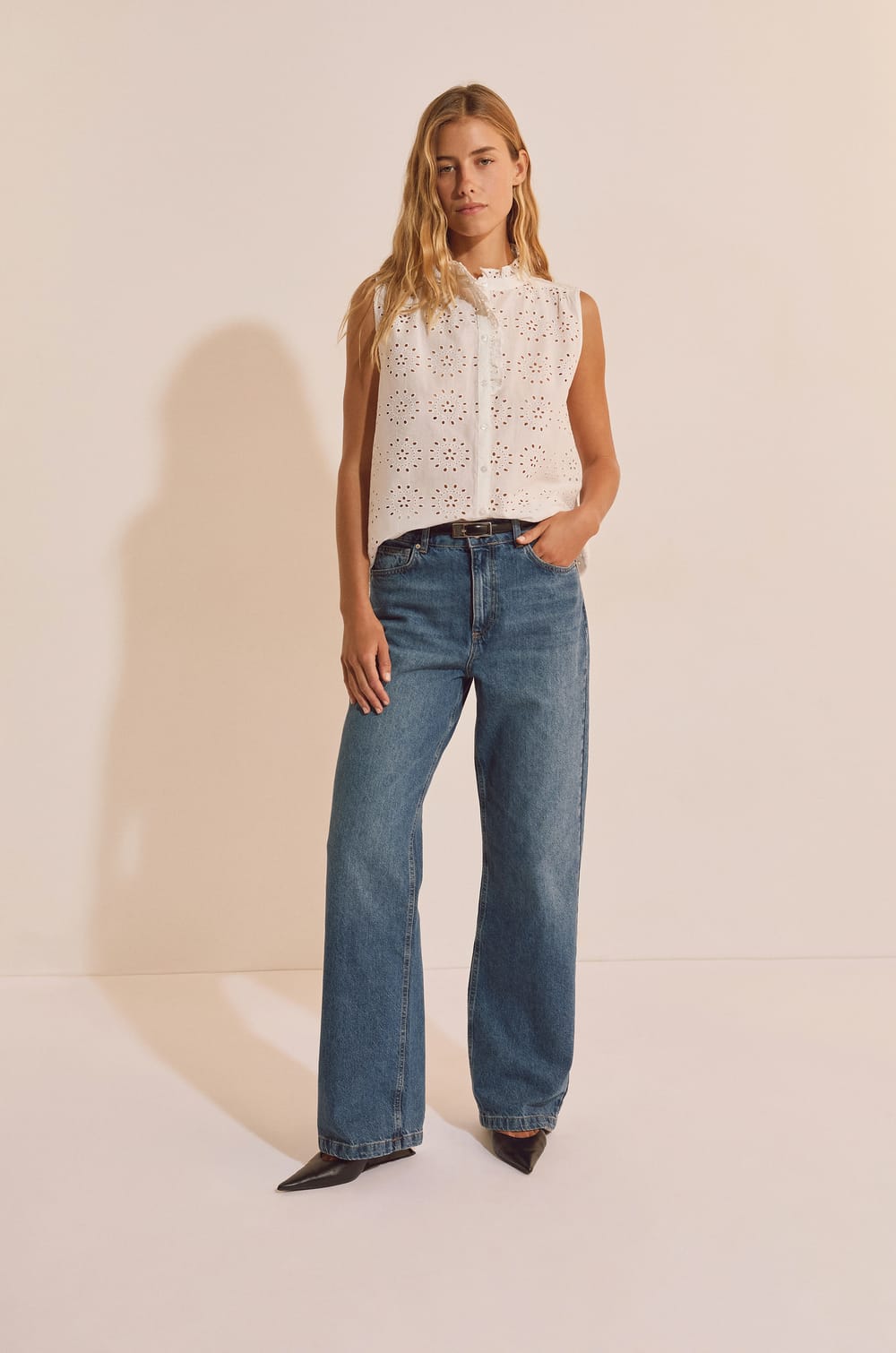 Chemise sans manches avec broderie en coton;${refinementColor}