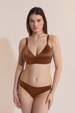 Soutien-gorge triangle sans armatures satin&eacute;;${refinementColor}